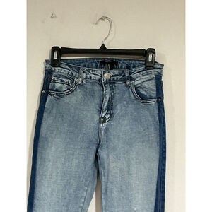 Woman’s Forever 21 Size 27 Two Tone Blue Jeans Stretch Skinny Fit Mid rise